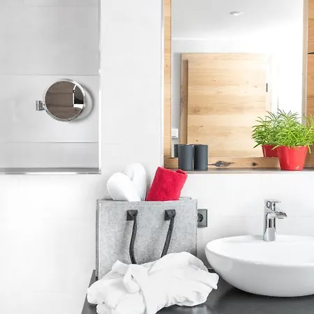 Chalet-ferienwohnung Giebeltraum, 115 Qm, Wellness/fitness/sauna - Bergroedelhof Apartment